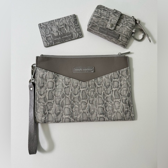 Simply Southern Snakeskin Accessory Set. Includes wristlet, card holder, wallet - Picture 1 of 14